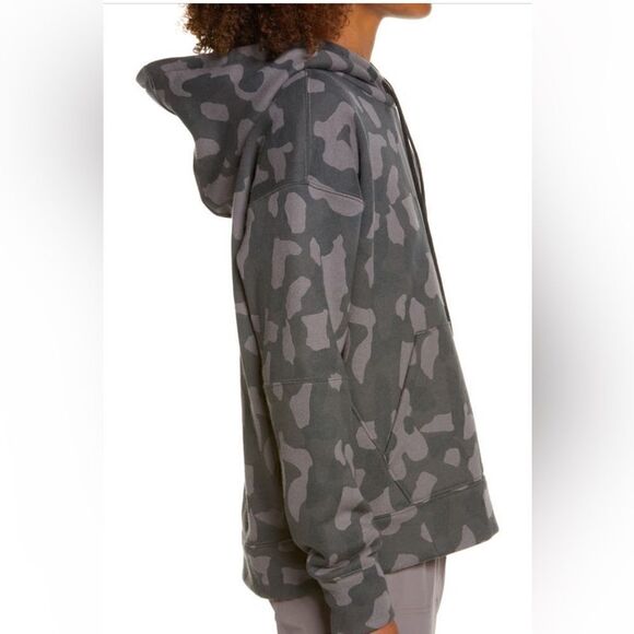 Zella Cara everyday print soft cotton pullover sweatshirt - Picture 3 of 11
